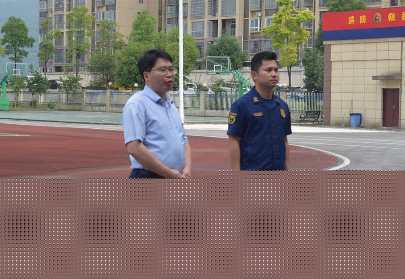 坚持党建引领 筑牢消防“红色屏障” 海晶石油开展“我是消防员”党建运动 (2)_800-550 坚持党建引领 筑牢消防“红色屏障” 海晶石油开展“我是消防员”党建运动 (2)_800-550