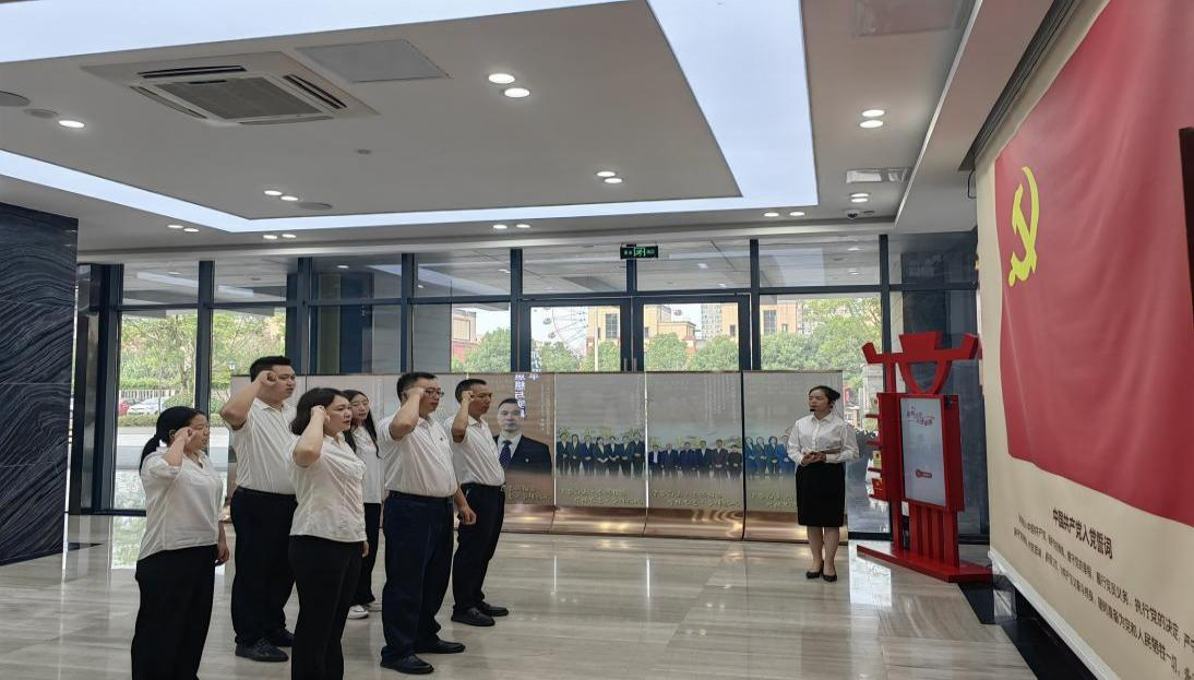 图片1 图片1